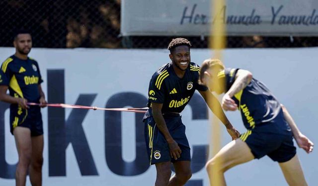 Fenerbahçe, günün ilk antrenmanını yaptı