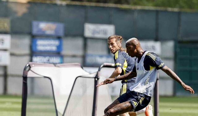 Fenerbahçe’de Başkan Ali Koç, antrenmanı takip etti