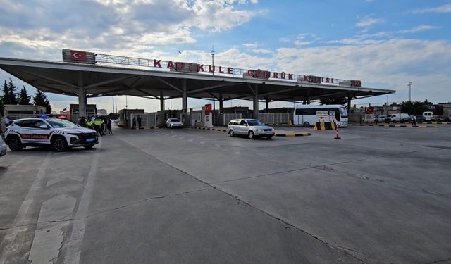 Gurbetçilerin ana vatana yolculuğu başladı