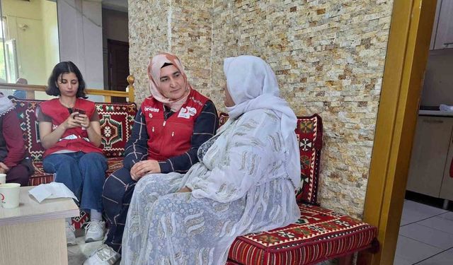 Kızılay gönüllülerinden huzurevine anlamlı ziyaret