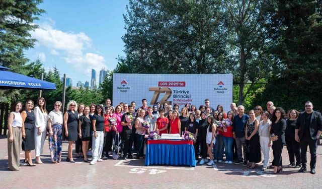 LGS 2025’te Bahçeşehir Koleji’nden 72 Türkiye birincisi çıktı