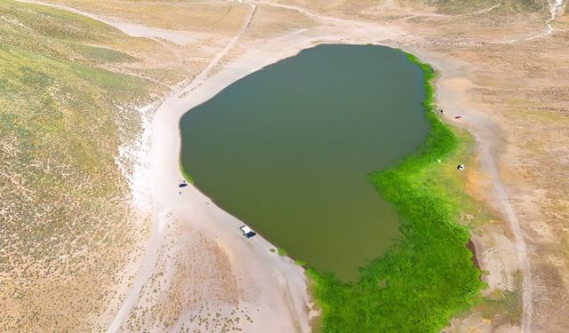 Nemrut’un ’kalbi’ küçülüyor