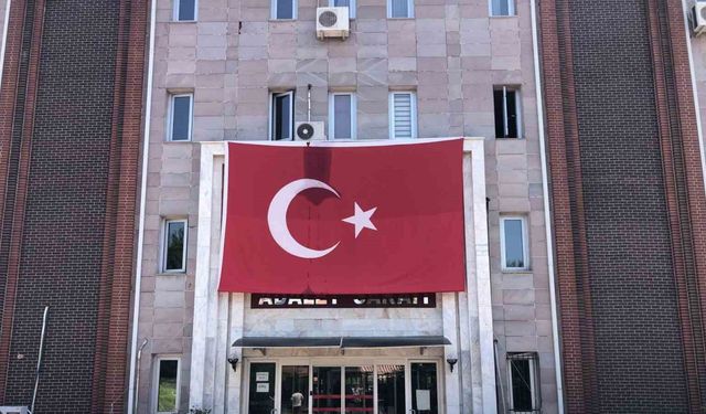 Tartıştığı erkek arkadaşını tornavidayla ağır yaraladı