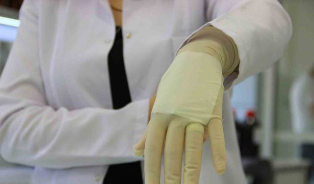 Türk bilim insanları geliştirdi: Bu eldiven sağlık alanında çığır açacak