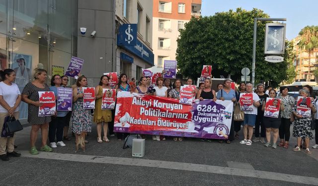 Mersinli kadınlar, kentte 24 saat içinde katledilen 3 kadın için sokağa çıkacak