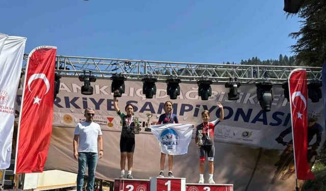 Akhisarlı bisikletçilerden önemli başarı