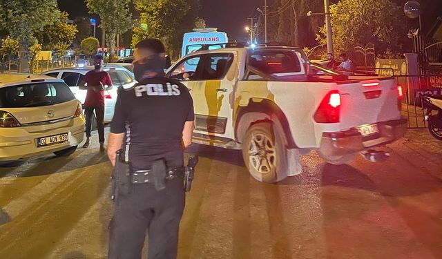 Araç park kavgasında 5 kişi yaralandı