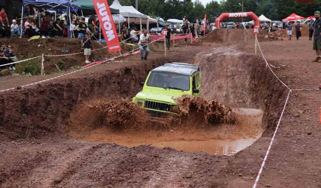 Artvin’in Kafkasör Yaylası’nda nefes kesen off-road heyecanı