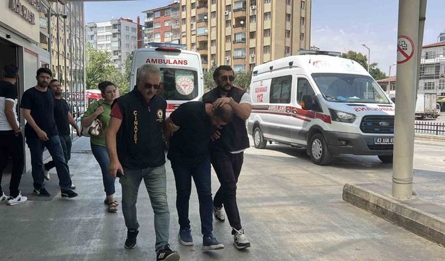 Balkondan ateş açıp belediye işçisini engelli bıraktı