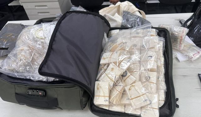 Bulgaristan gümrüğünde 16 bin Euro değerindeki altın ve gümüş eşya ele geçirildi