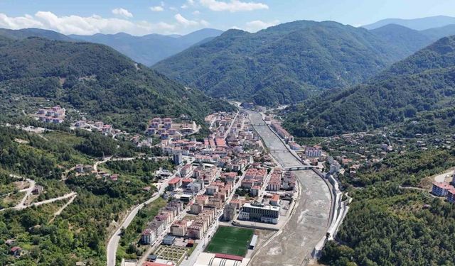 Büyük sel felaketinin 4’üncü yıl dönümü: Bir ilçe yeniden inşa edildi