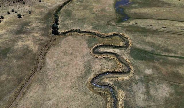 Doğa harikası Güzeldere kuraklığın pençesinde