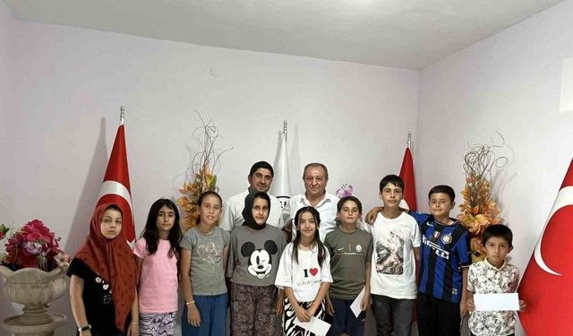 Gömü kasabasında Kur’an-ı Kerim’e geçen başarılı öğrencilere ödül verildi