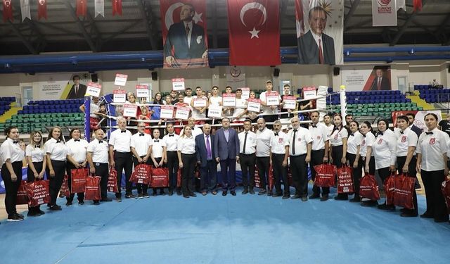 Kütahyalı sporcular Zafer Kupası’nda şampiyon oldu