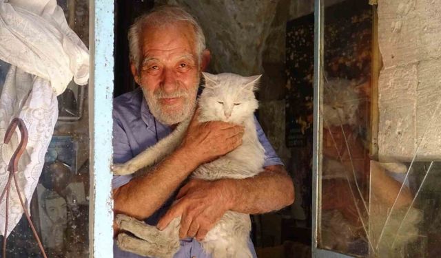 Mardin’in sanat çınarı 47 yıldır müziğe yön vermeye devam ediyor