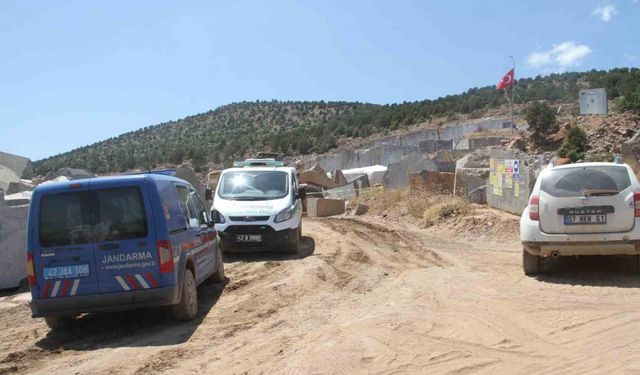 Mermer bloğunun altında kalan mühendis hayatını kaybetti