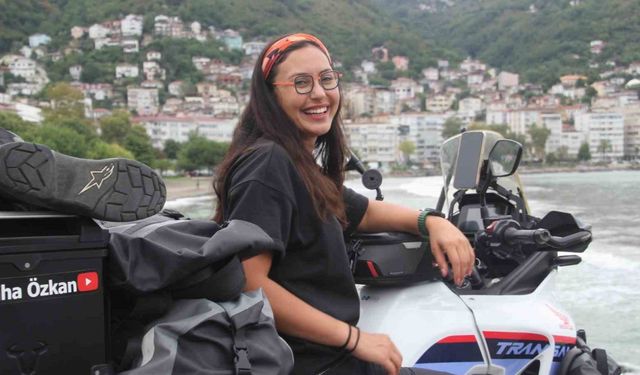 Mühendis kadın, motosikletiyle zorlu yolları kullanarak tek başına Türkiye’yi dolaşıyor
