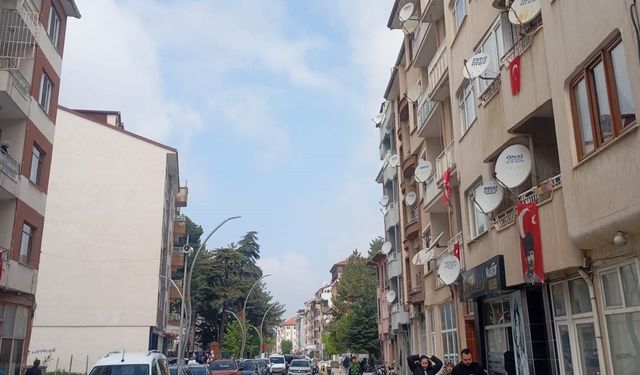 Simav’da peş peşe depremler korkuttu