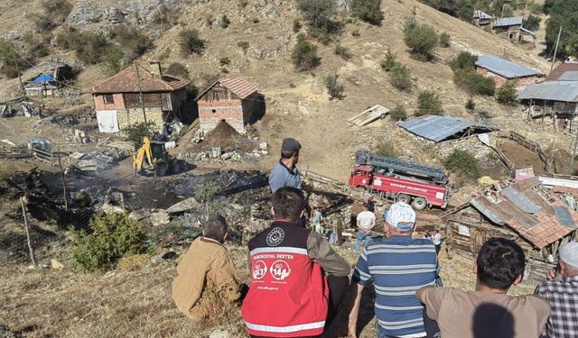 Sinop’ta yangın mağduru aileye psikososyal destek
