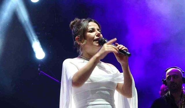Sorfest’in son gününde Atilla Yılmaz ve Merve Özbey rüzgarı esti