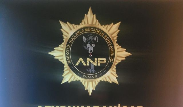 Şüpheli araçta 4 ruhsatsız tabanca ele geçirildi