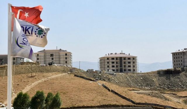 Yüksekova’da yeni TOKİ konutları yükseliyor