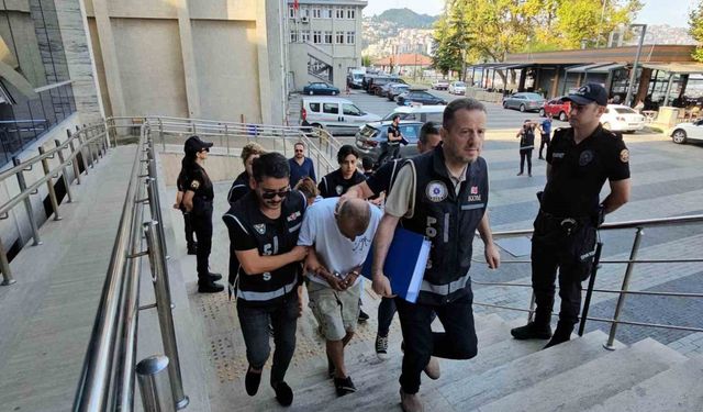 Zonguldak’ta "lüks tatil" vurgunu; 300 kişiyi 15 milyon lira dolandırmışlar