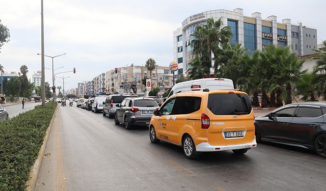 Yaz sıcakları toplu taşımadan uzaklaştırdı
