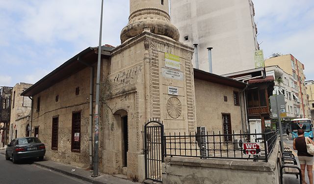 Mersin Mağribi Cami’nde 126 yıldır ibadet ediliyor
