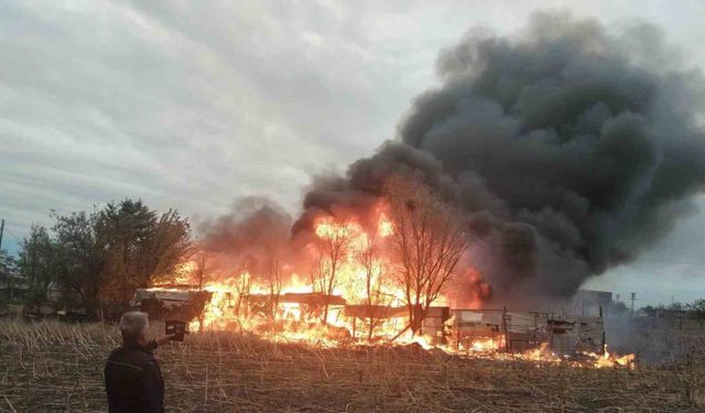 Bağ evi alev topuna döndü, dakikalar içinde kül oldu