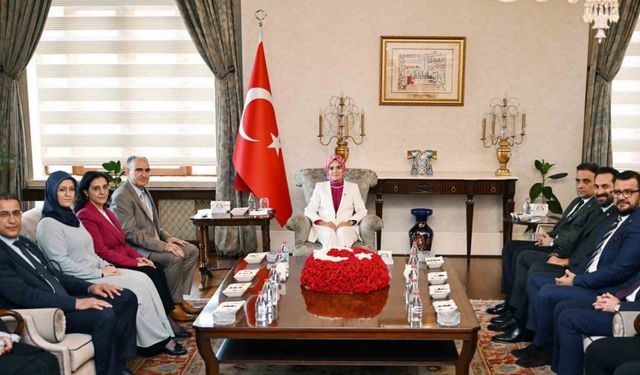 Bakan Göktaş’tan Manisa Valiliği ve AK Parti’ye ziyaret