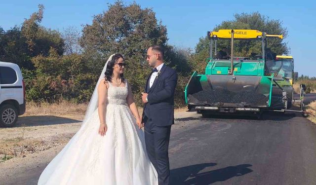 Düğün fotoğrafını damadın iş yerinde sıcak asfalt dökülürken çekildiler