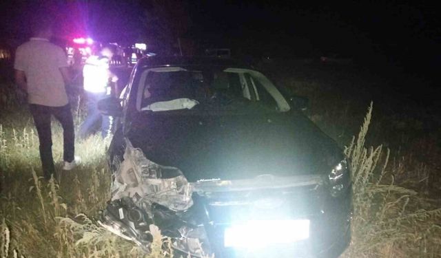 Düğün konvoyundaki kaza ucuz atlatıldı