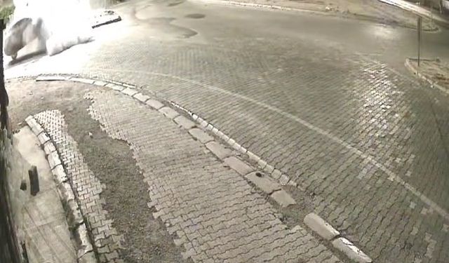 Elazığ’da trafik kazaları kameralara yansıdı