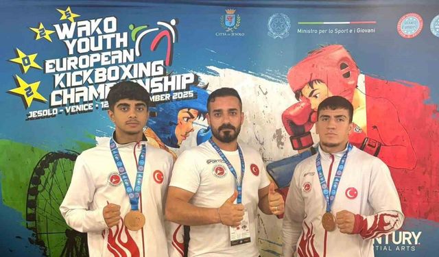 Elazığlı sporcular Avrupa’dan bronz madalya ile döndü