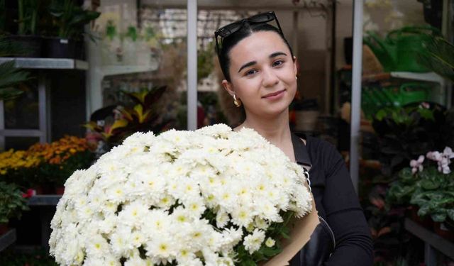 Eylül ayında en çok tercih edilen çiçekler kasımpatı ve sıklamen oluyor