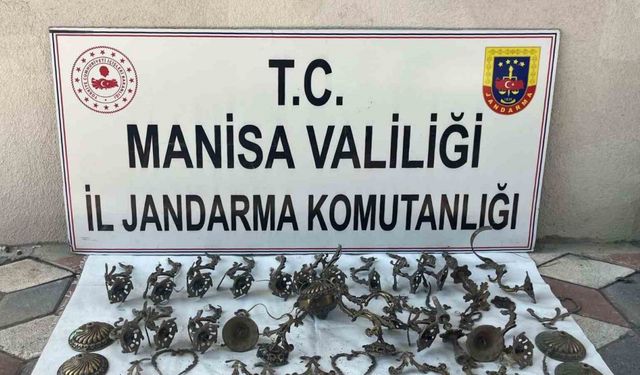 Jandarmadan kaçak kazı yapan 10 kişiye suçüstü