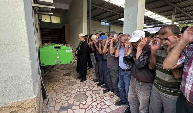 Karabük’te bıçaklı kavgada ölen genç son yolculuğuna uğurlandı