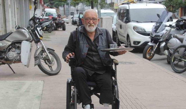 Kazada bacağını kaybetti, 50 yıllık mesleğini bırakmadı