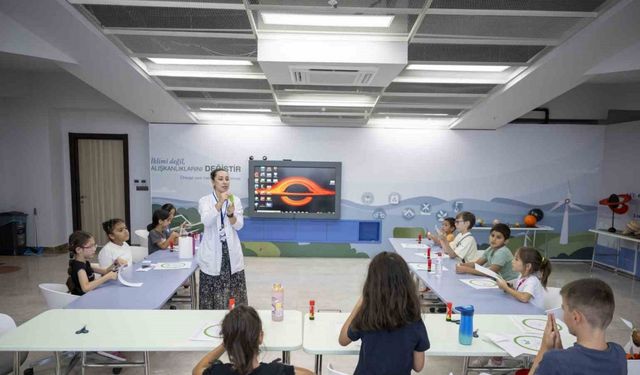 Mersin’de 5 bin 547 öğrenci yaz tatilini bilimle geçirdi