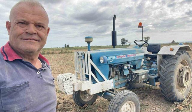 Söke Ovası’nda 52 yıllık traktör zamana meydan okuyor