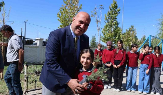 Van’da öğrenciler geleceğe nefes oluyor