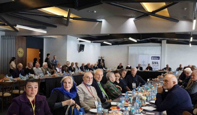 60 yıllık mezunların hatıralarla dolu yolculuğu