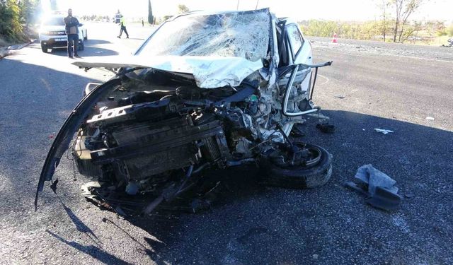 Adıyaman’da feci kaza: 1 polis, 1 muhtar ağır yaralı