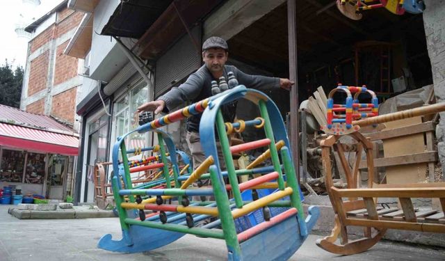 Ahşap beşiğin modern beşiklere direnişi