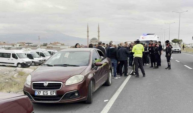 Aksaray’da polis cenazesi sırasında konvoya saldırı: 4 yaralı
