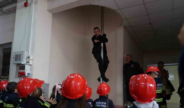 Ateş savaşçıları öğrencileri ağırlıyor