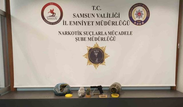 Çatı katında yapılan aramada uyuşturucu ve silah ele geçirildi