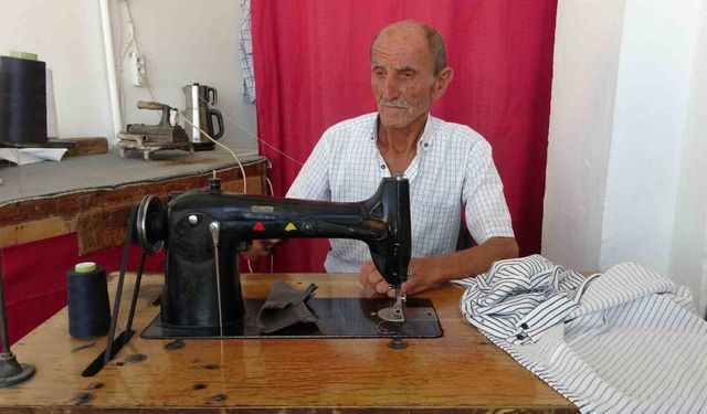 Çocuk yaşta eline aldığı iğne ipliği 60 yıldır bırakmadı