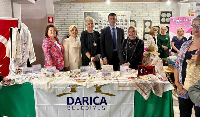 Darıcalı kadınların el emeği ürünleri Bosna’da sergilendi